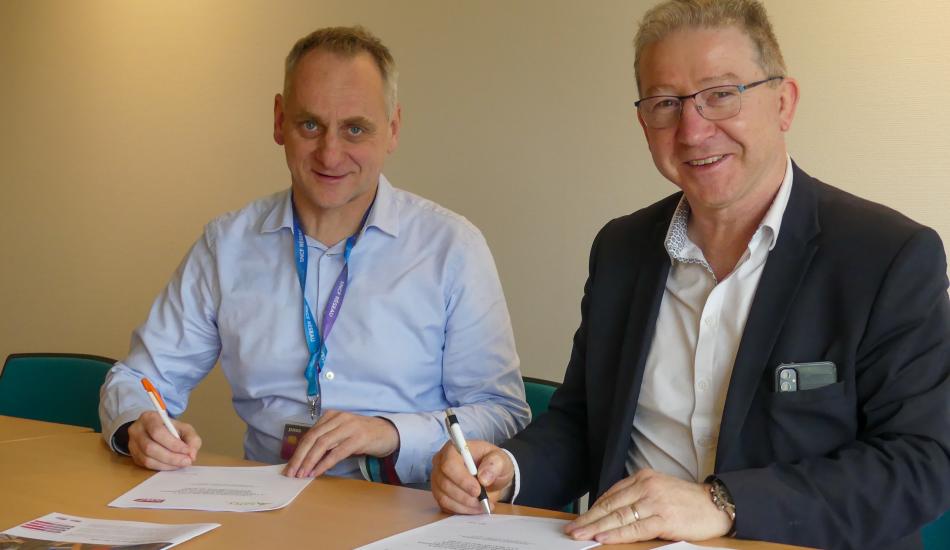 Christophe Huau, directeur de l'Agence GPSO et Philippe Tuzelet, directeur général de la Safer Nouvelle-Aquitaine